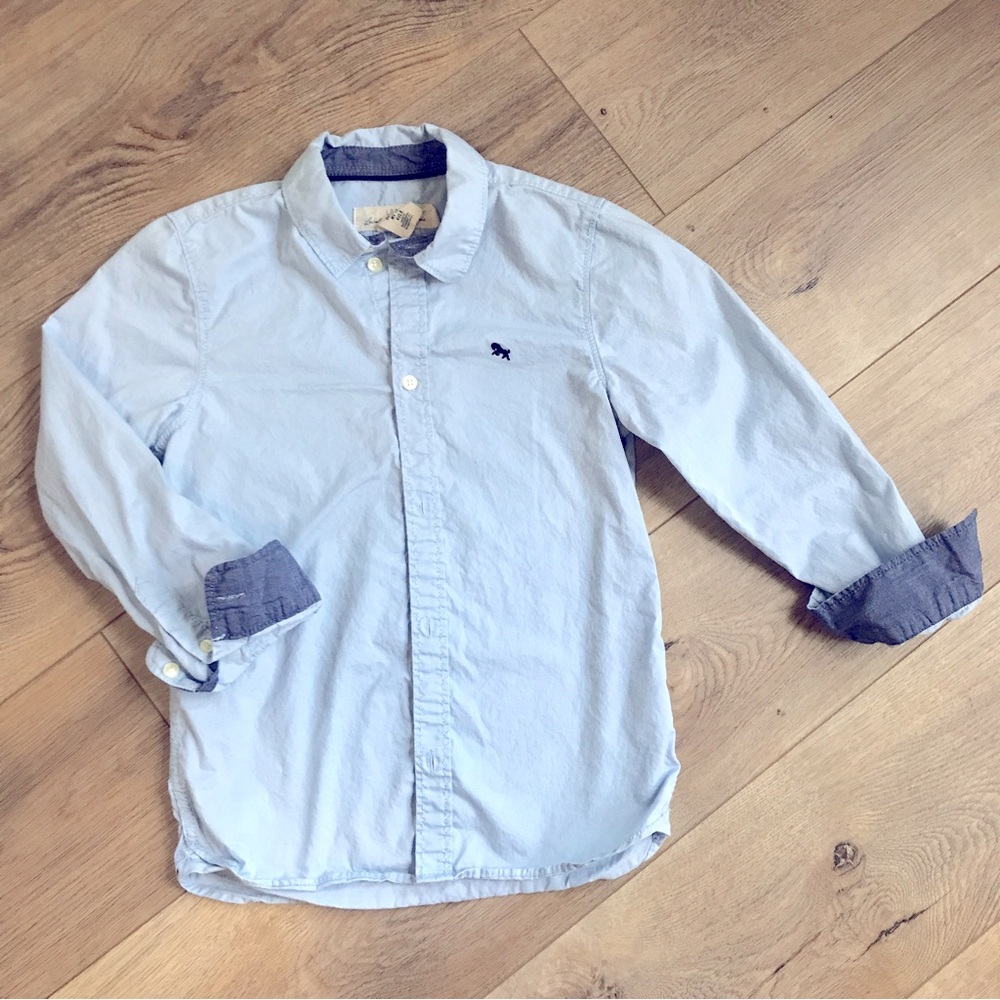 🔴 3 for $25 🔴 Long Sleeve Button Down Shirt, baby blue • H&M sz 7/8